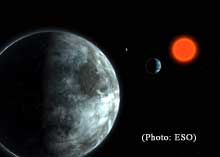 An artist's painting of planet 581c orbiting a red sun.